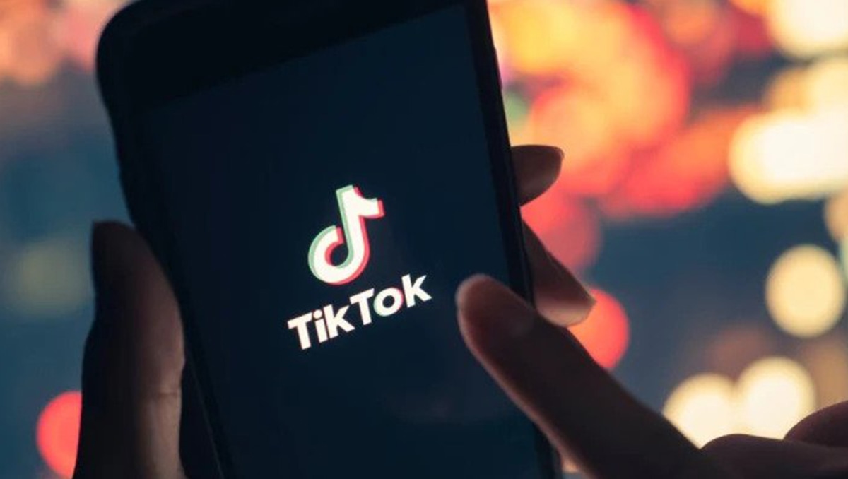 Meningkatkan Popularitas Anda di TikTok dengan Jasa Followers: Temukan Solusinya di Rajakomen.com