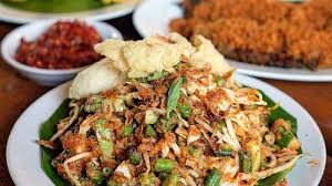 Resep Karedok: Menu Masakan Keluarga Kuliner Indonesia, Sayur Bumbu Kacang Khas Sunda