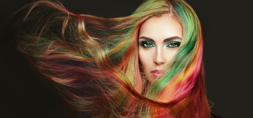 Tren Warna Rambut 2025, Dari Pastel Halus hingga Neon Berani