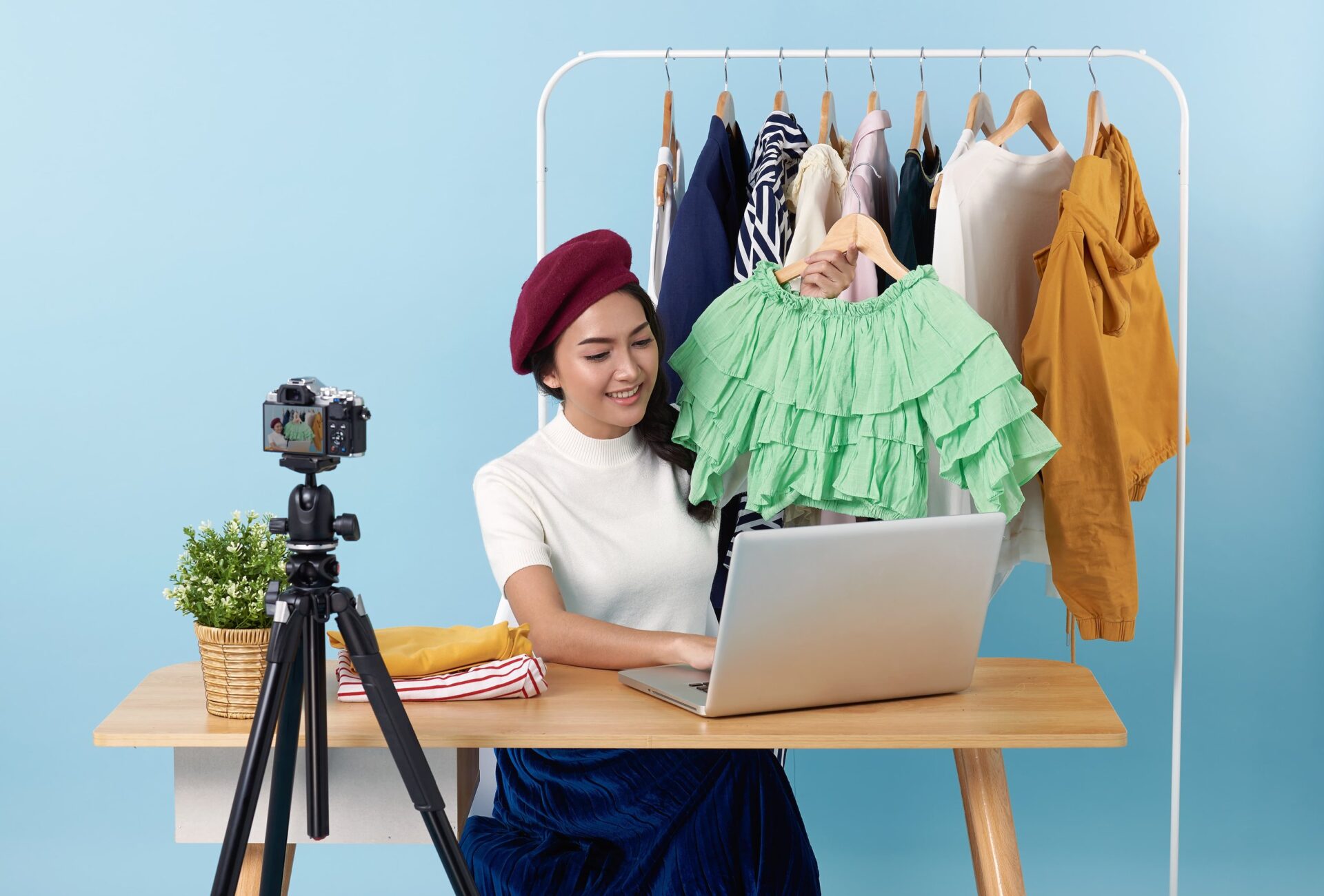 Tips Endorse Fashion di Sosmed: Meningkatkan Visibilitas Brand Anda