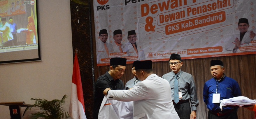 Dr. Tonton Taufik Akhirnya Diangkat Jadi Ketua Dewan Pakar PKS Kab Bandung, PKS Harus Juara!