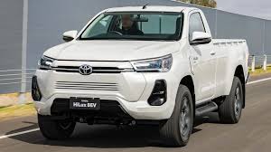 Toyota Hilux BEF, Pikap Listrik Siap Diproduksi Akhir 2025