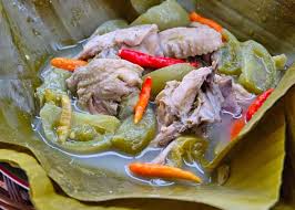 Resep Garang Asem Ayam: Menggoyang Lidah dengan Kombinasi Tomat Hijau